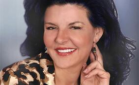 Becky-Schultz-sq3