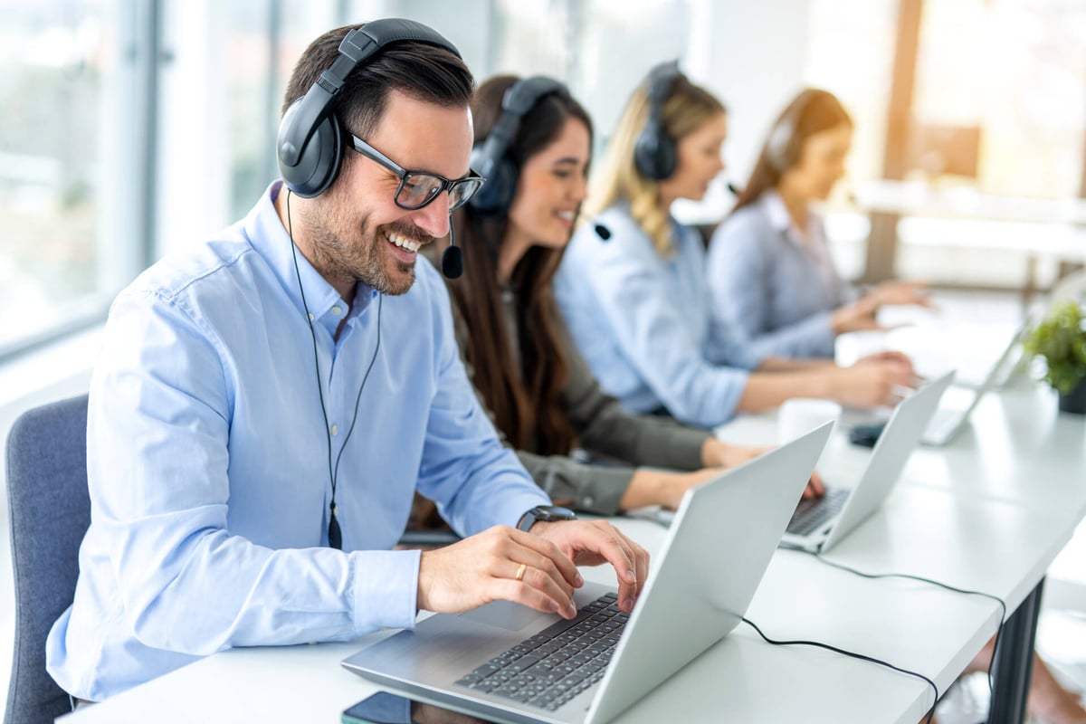 AI Cuts Costs by 30%, But 75% of Customers Still Want Humans – Here’s Why