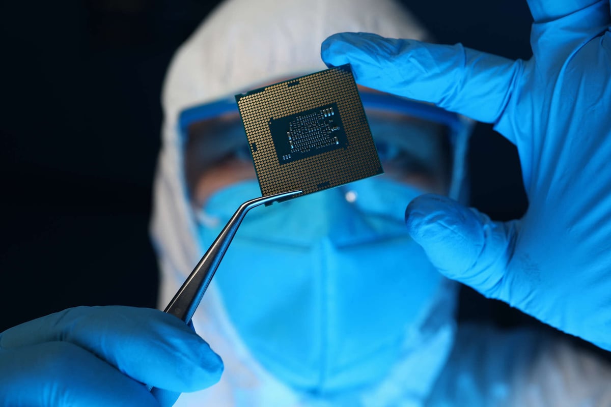 The Reasons Behind the Global Chip Crisis and Its Impact on Business