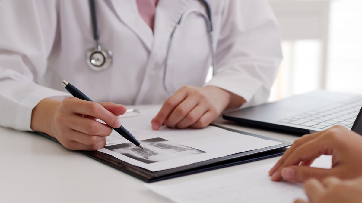 What AI-Informed Sourcing Contracts Can Do for Healthcare
