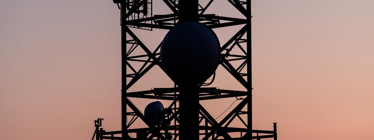 iStock-625688936 cell tower iStock-625688936 cell tower