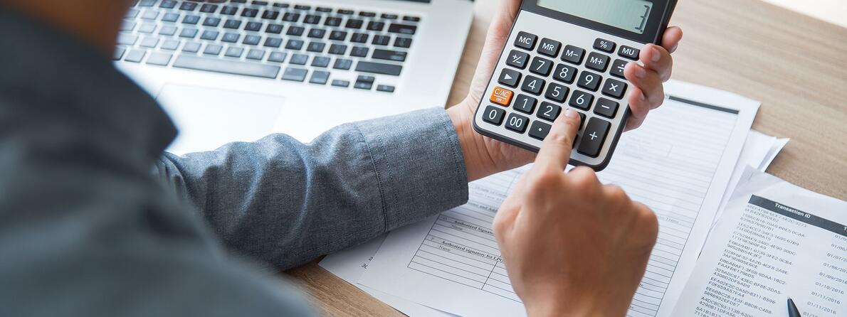 iStock-636409422-Calculator Calculator